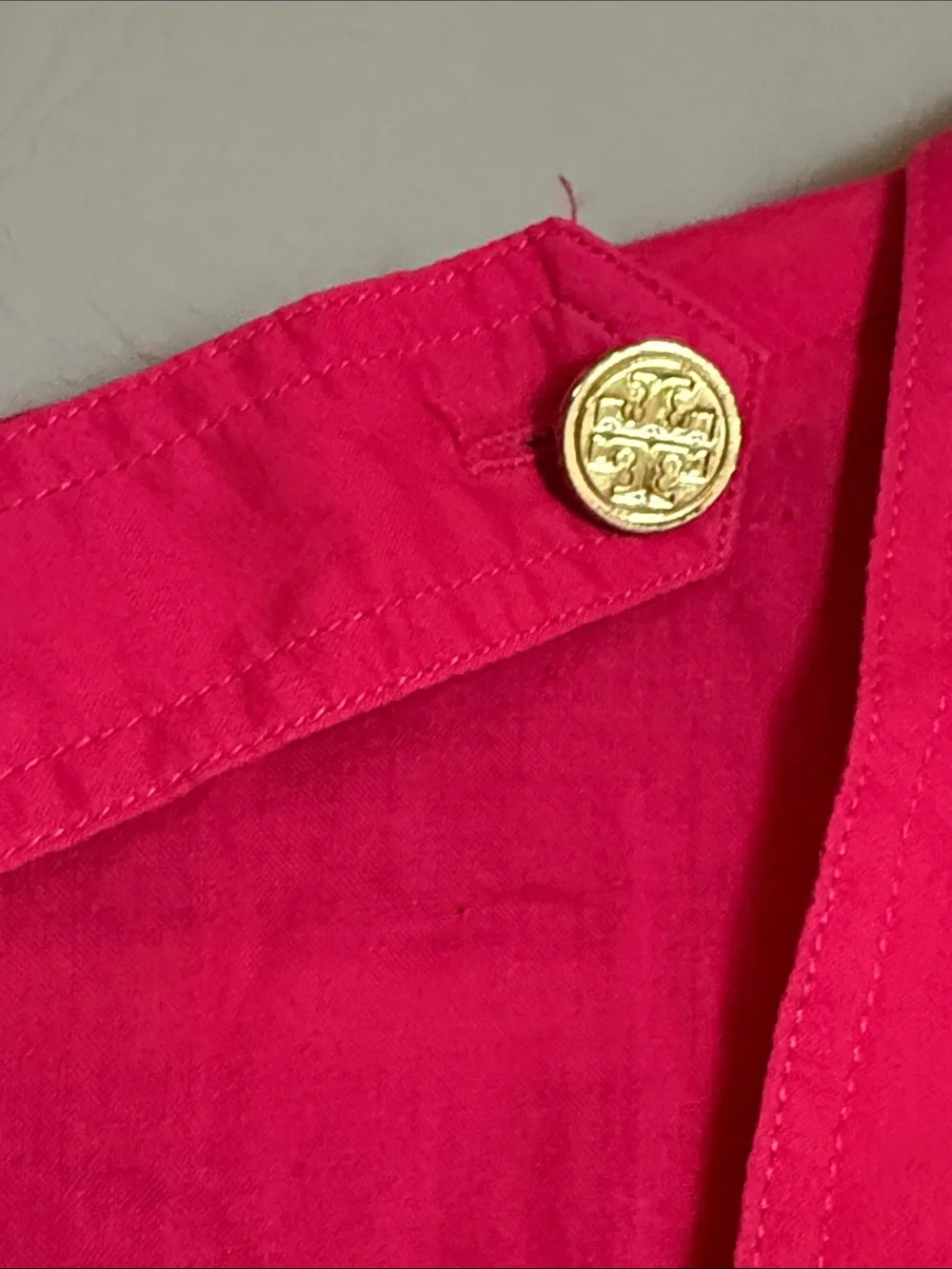 Tory Burch Fuchsia Pink Linen Utility Button Down Shirt Gold Logo Buttons Sz 10